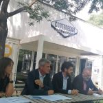 Autoridades en la entrega del I Premio